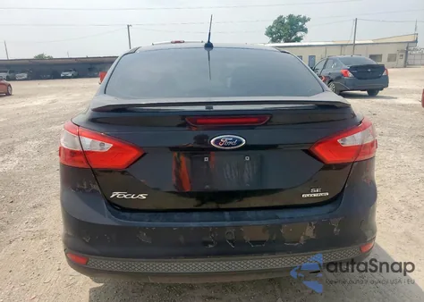 2014 Ford Focus Se from USA, damaged, VIN 1FADP3F24EL268813